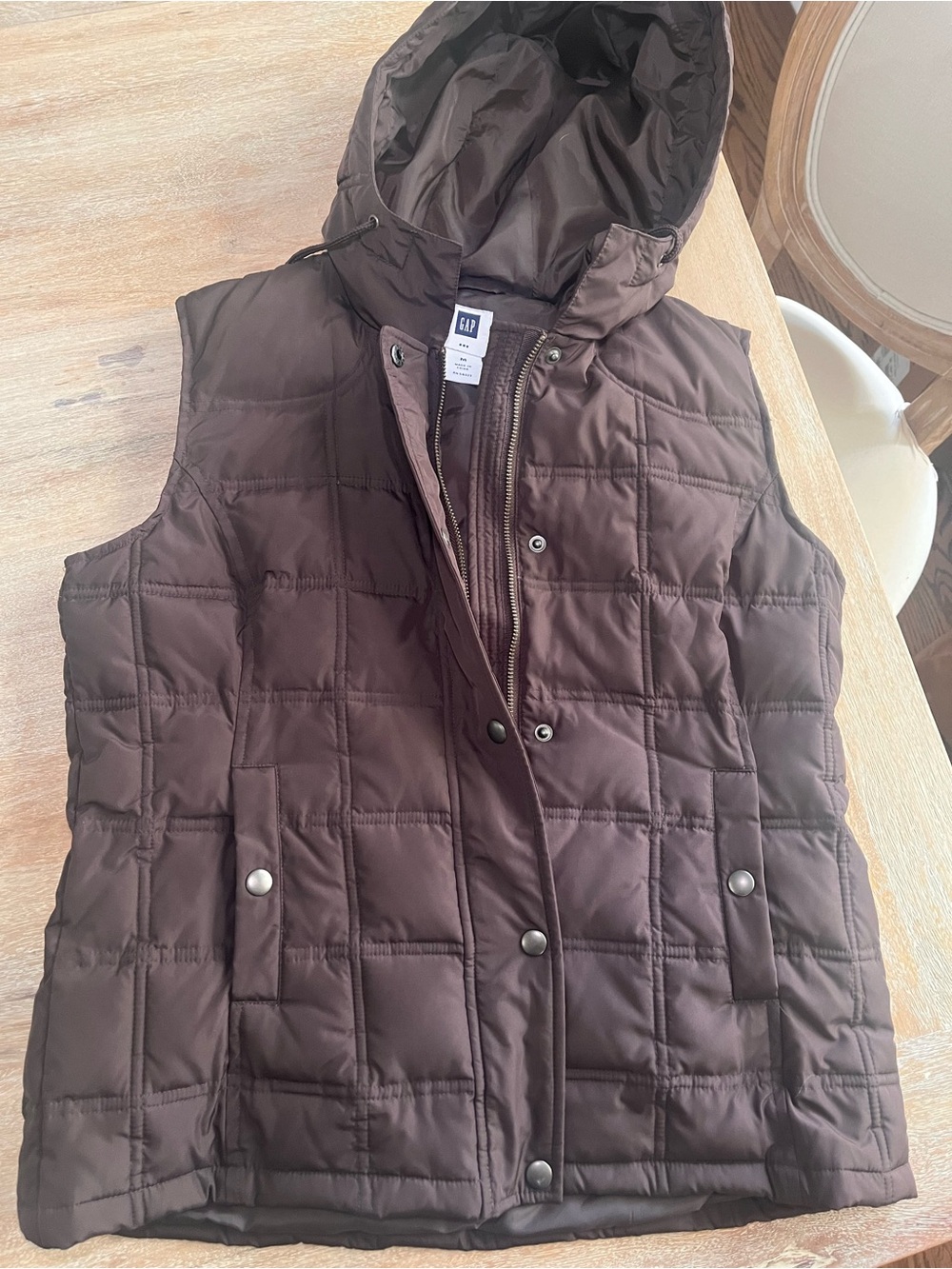 GAP Quilted Hooded Puffer Vest - Brown